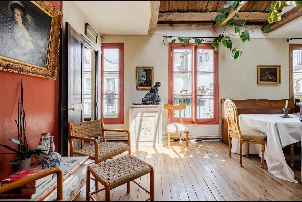 Atelier D Artiste En Plein Coeur Du Marais Apartment Paris France